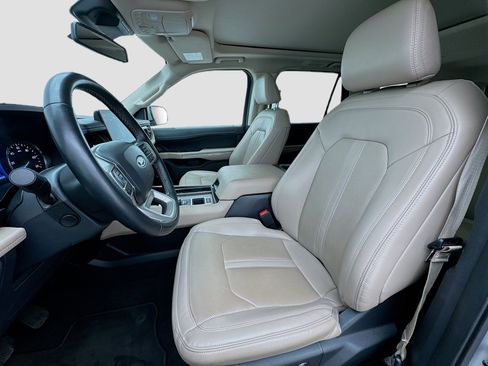 Used 2024 Ford Expedition Max Limited image 13