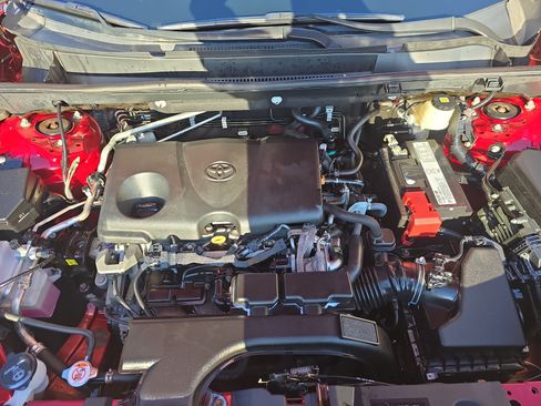 Used 2019 Toyota RAV4 XLE FWD image 31