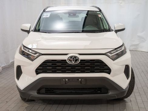 Used 2023 Toyota RAV4 XLE image 2