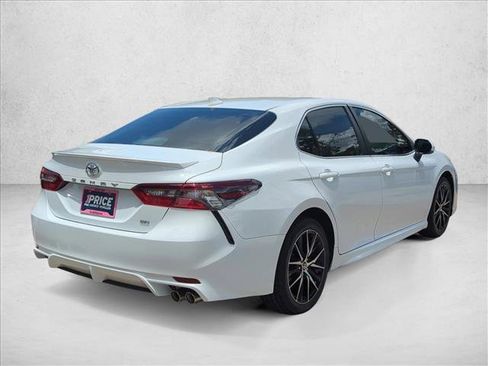 Certified 2024 Toyota Camry SE FWD image 5