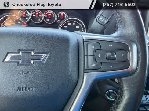 Used 2021 Chevrolet Silverado 1500 LT Trail Boss w/ Convenience Package II AWD/4WD image 16