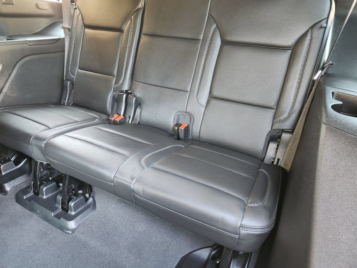 Used 2024 GMC Yukon Denali w/ Advanced Technology Package AWD/4WD image 53