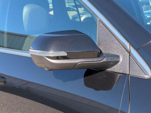 Used 2025 Buick Enclave Preferred image 12