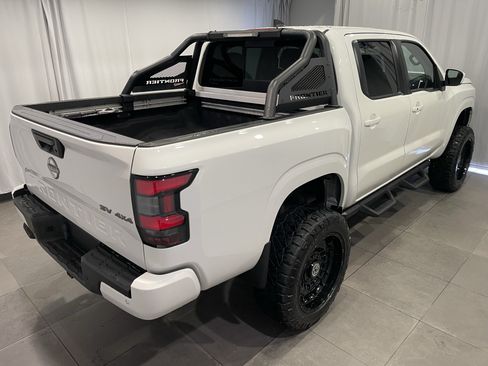 Used 2023 Nissan Frontier SV w/ SV Convenience Package AWD/4WD image 6