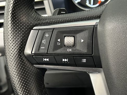 Used 2025 Mitsubishi Outlander SE FWD image 46