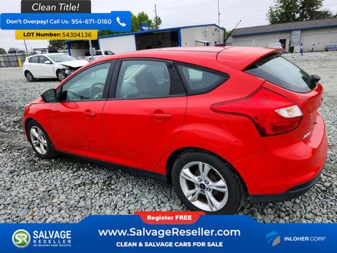 Used 2014 Ford Focus SE FWD image 3