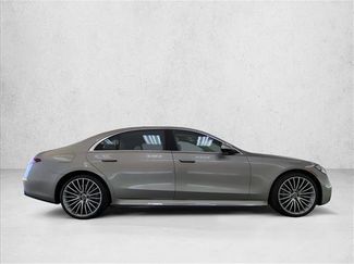 Used 2023 Mercedes-Benz S 500 4MATIC video 4