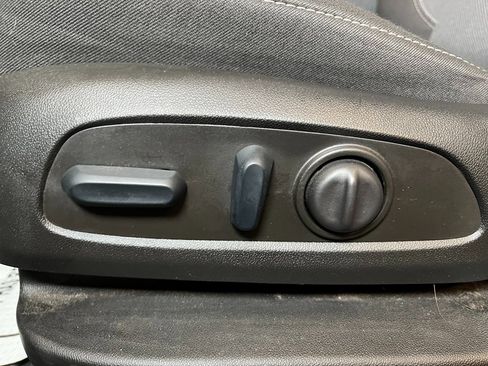 Used 2023 Chevrolet Blazer LT image 20