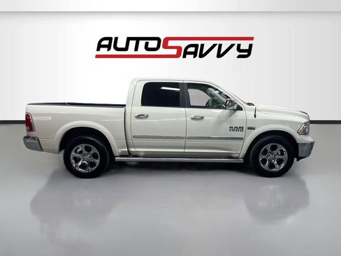 Used 2017 RAM 1500 Laramie w/ Convenience Group AWD/4WD image 8