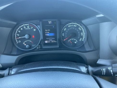 Used 2022 Toyota Tacoma SR image 15