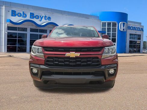 Used 2021 Chevrolet Colorado LT w/ Safety Package RWD image 2