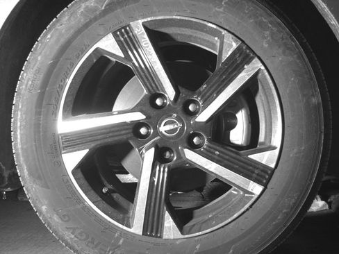 Used 2025 Nissan Sentra SV FWD image 13