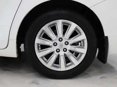 Used 2013 Toyota Sienna Limited w/ Premium Pkg FWD image 11