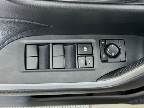 Used 2021 Toyota RAV4 XLE image 15