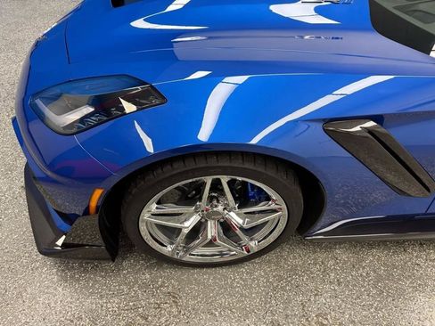 Used 2019 Chevrolet Corvette ZR1 RWD image 27
