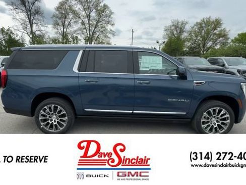 New 2026 GMC Yukon XL Denali w/ Denali Reserve Package AWD/4WD image 9