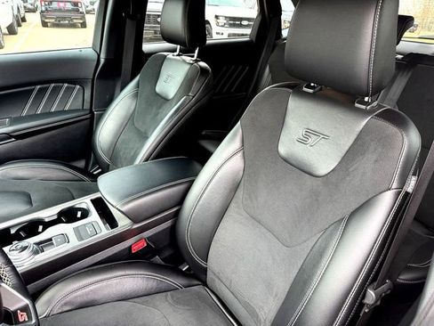 Certified 2021 Ford Edge ST image 10