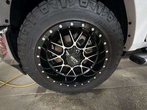 Used 2021 RAM 1500 Laramie image 32