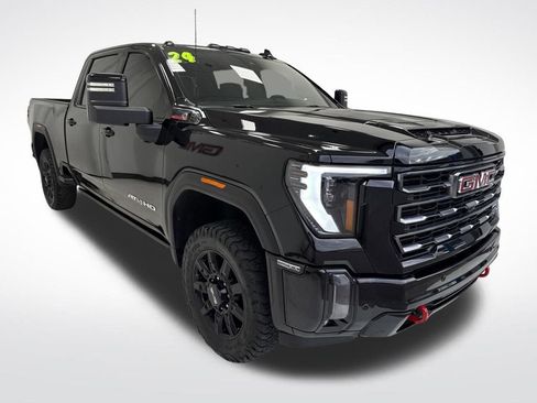 Used 2024 GMC Sierra 2500 AT4 w/ AT4 Premium Plus Package image 3