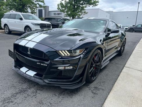 Certified 2021 Ford Mustang Shelby GT500 w/ Technology Package RWD image 3