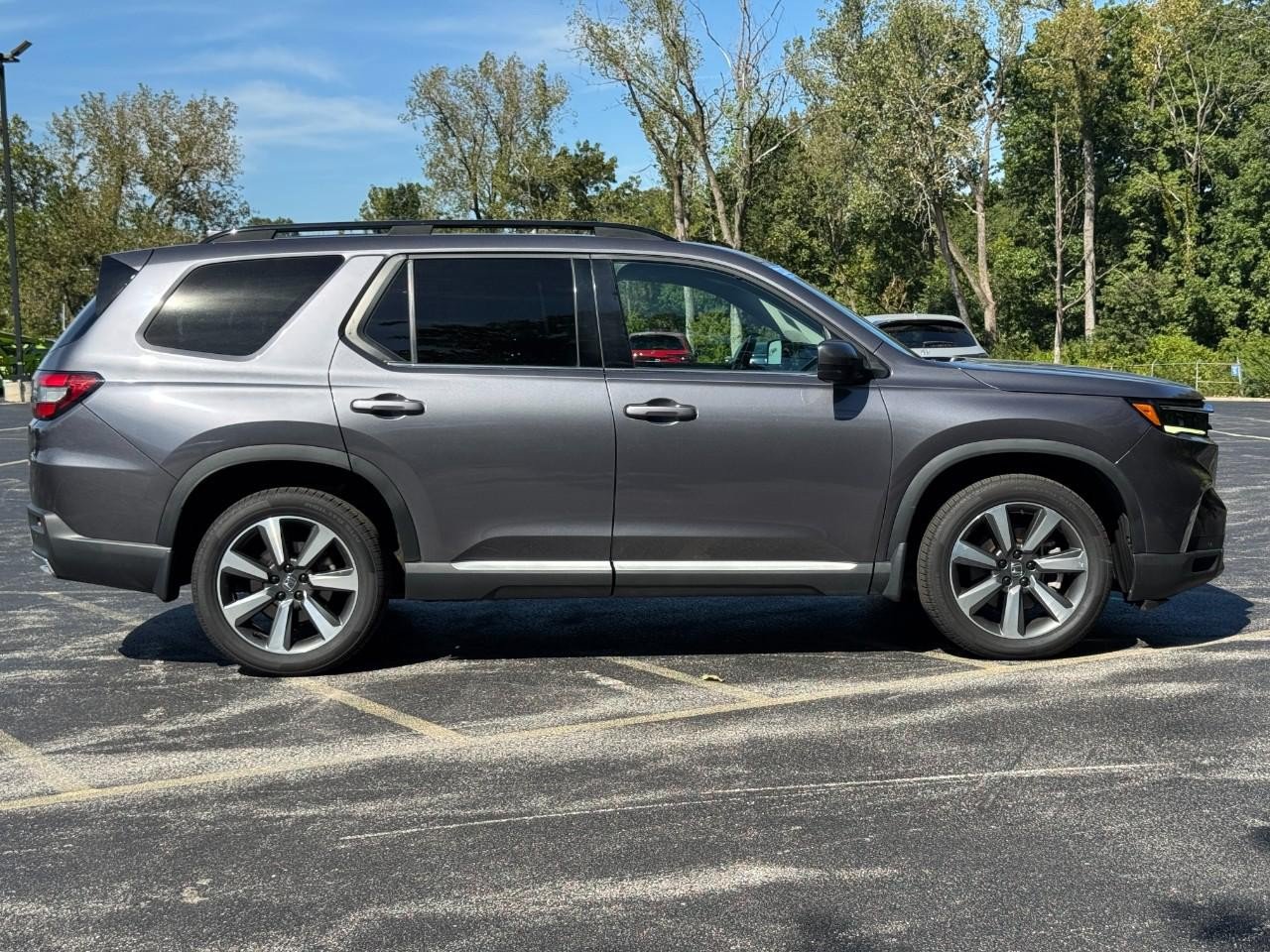 Certified 2023 Honda Pilot Elite image 3
