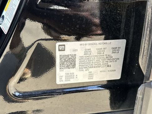 Used 2024 Cadillac XT4 Luxury w/ Cold Weather Package FWD image 34