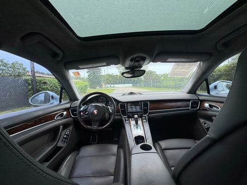 Used 2014 Porsche Panamera Turbo image 12