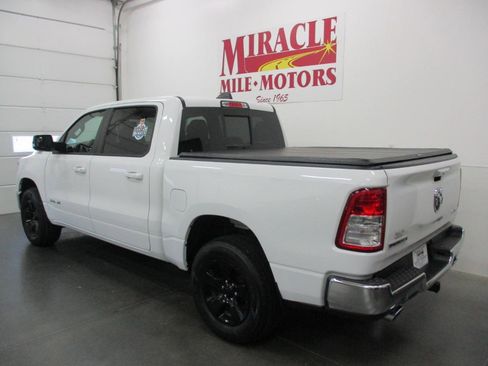 Used 2022 RAM 1500 Big Horn AWD/4WD image 4