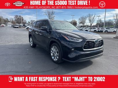 Used 2023 Toyota Highlander Limited