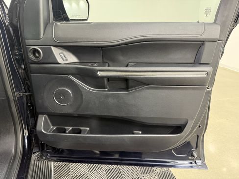 Used 2021 Ford Expedition XLT image 26