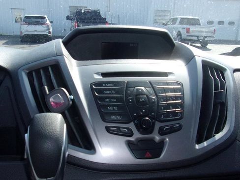Used 2017 Ford Transit 350 XLT RWD image 8