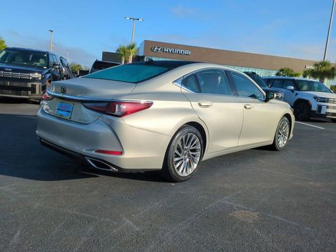 Used 2019 Lexus ES 350 Ultra Luxury image 5