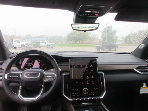 New 2026 GMC Acadia Denali Ultimate image 17