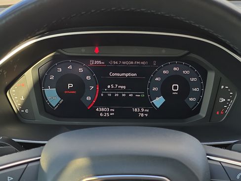 Used 2023 Audi Q3 2.0T Premium AWD/4WD image 19