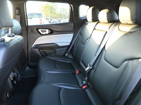 New 2026 Jeep Compass Limited image 19