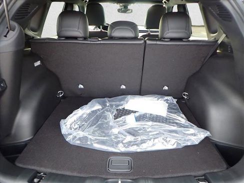 New 2026 Jeep Compass Latitude image 8