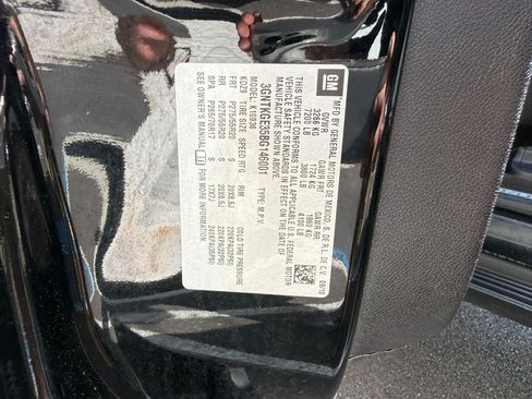 Used 2011 Chevrolet Avalanche LTZ AWD/4WD image 36