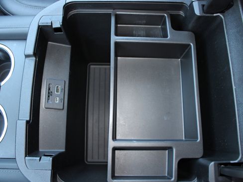 Used 2021 Chevrolet Tahoe Z71 image 25