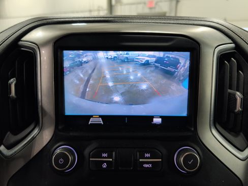 Used 2021 Chevrolet Silverado 1500 LT image 12