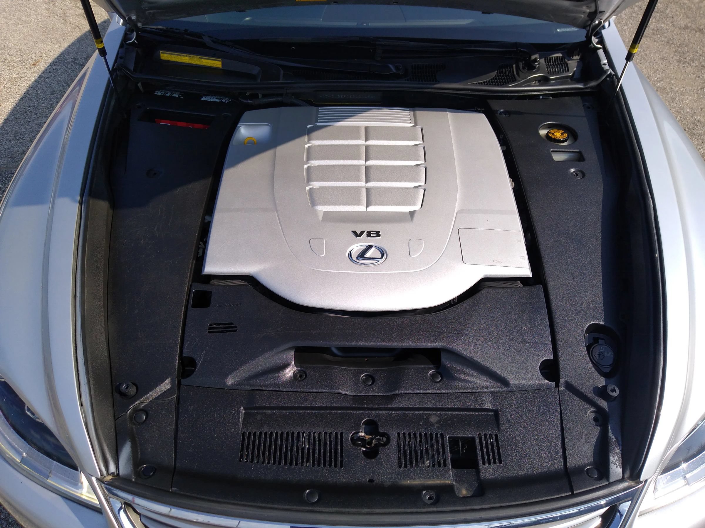 Used 2014 Lexus LS 460 AWD w/ Comfort Package image 25