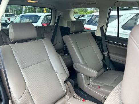 Used 2023 Lexus GX 460 Luxury w/ Sport Design Package AWD/4WD image 49