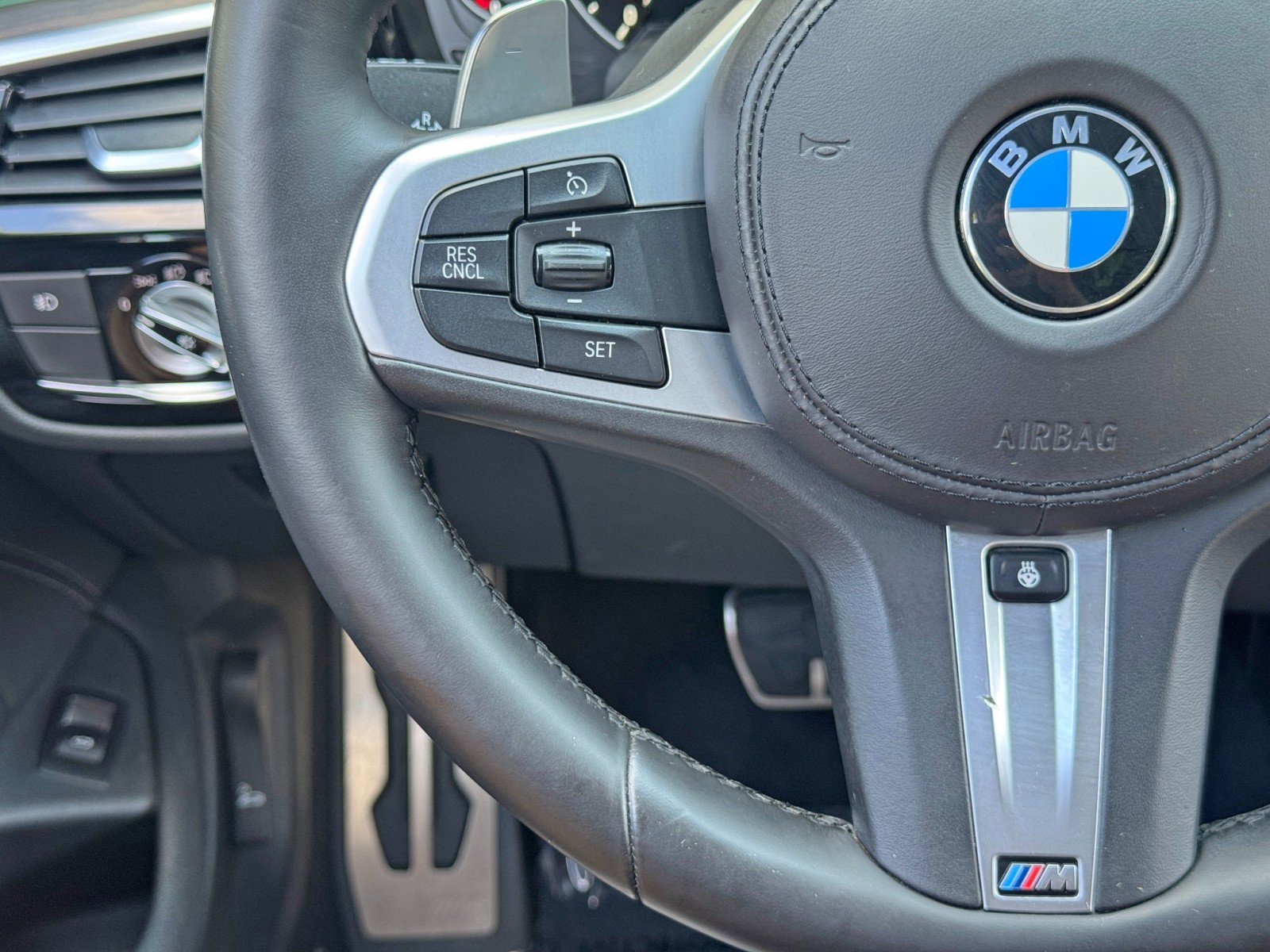 Used 2019 BMW 540i w/ M Sport Package RWD image 22