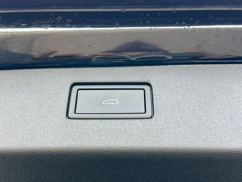 New 2026 Volkswagen Tiguan SE image 20