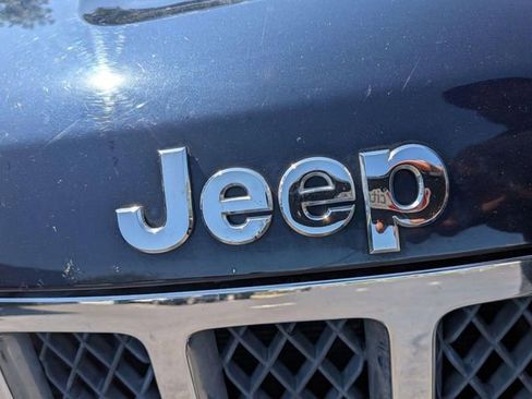 Used 2012 Jeep Grand Cherokee Overland AWD/4WD image 9