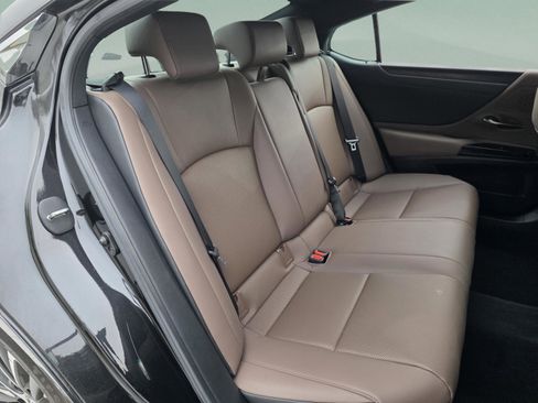 Used 2023 Lexus ES 300h w/ Premium Package image 25