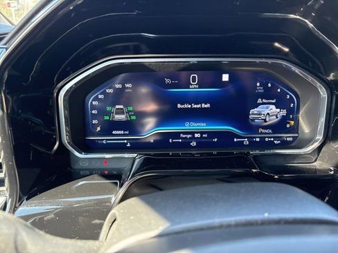 Used 2022 Chevrolet Silverado 1500 LT w/ Z71 Off-Road Package image 19