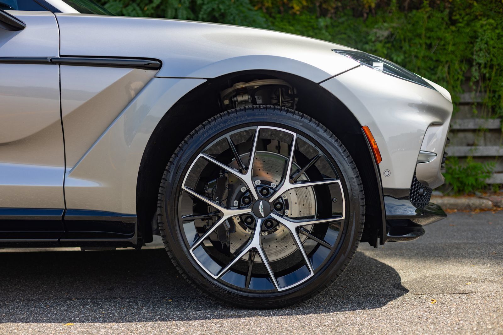 Used 2026 Aston Martin DBX 707 AWD/4WD image 39