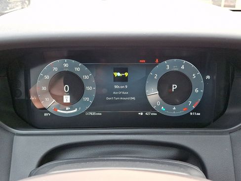 Certified 2026 Land Rover Range Rover Velar Dynamic SE AWD/4WD image 7