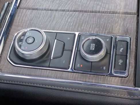 Used 2020 Ford Expedition Max Limited w/ Special Edition Package AWD/4WD image 34