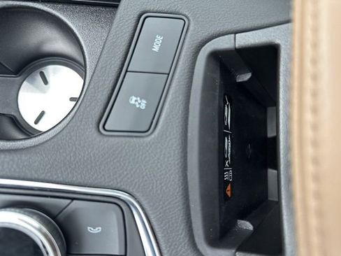 Used 2024 Cadillac XT6 Premium Luxury w/ Platinum Package image 28